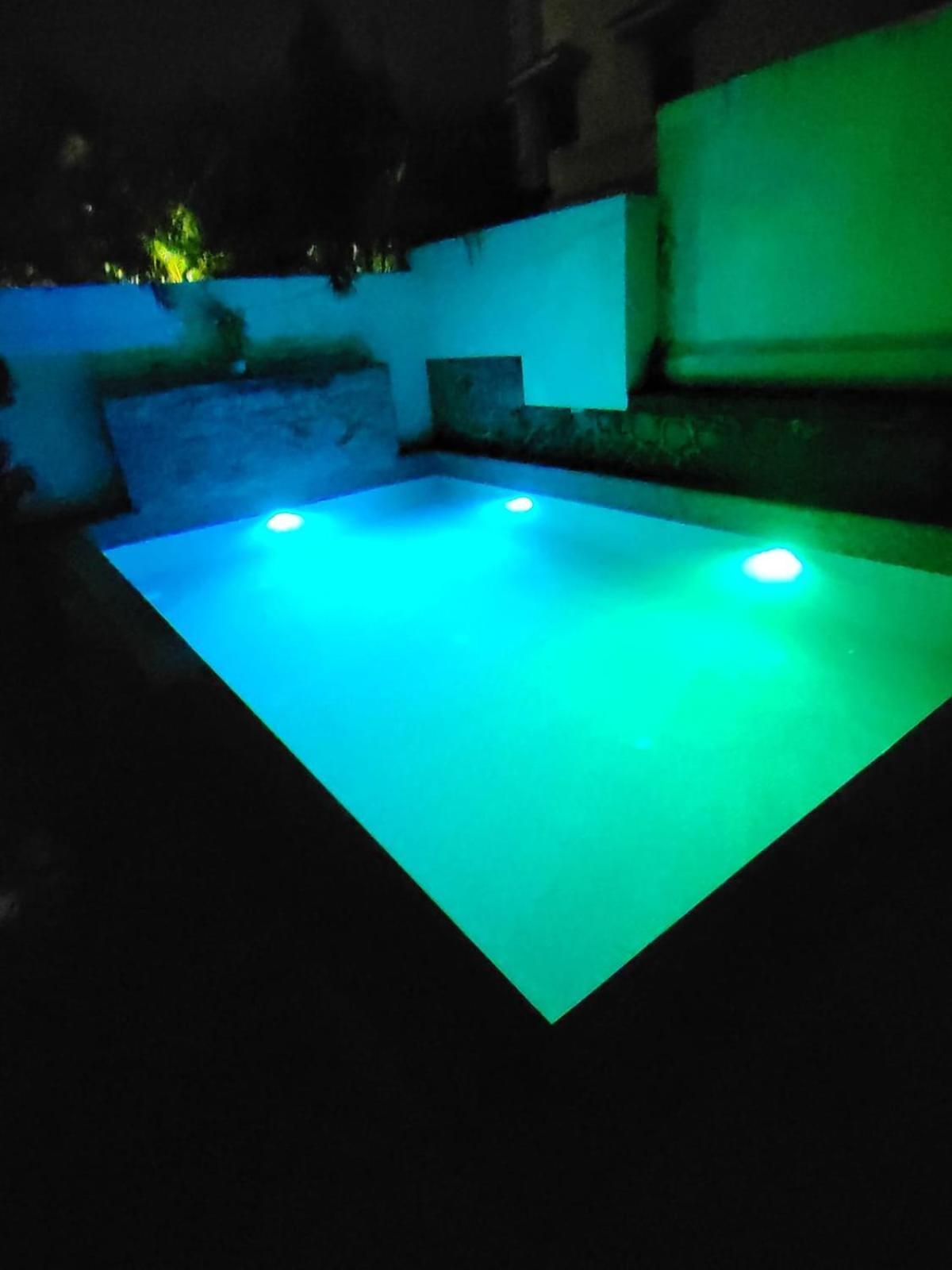The Perfect Stays Para Disco Big Pool Cricket Turf Villa Lonavala Esterno foto