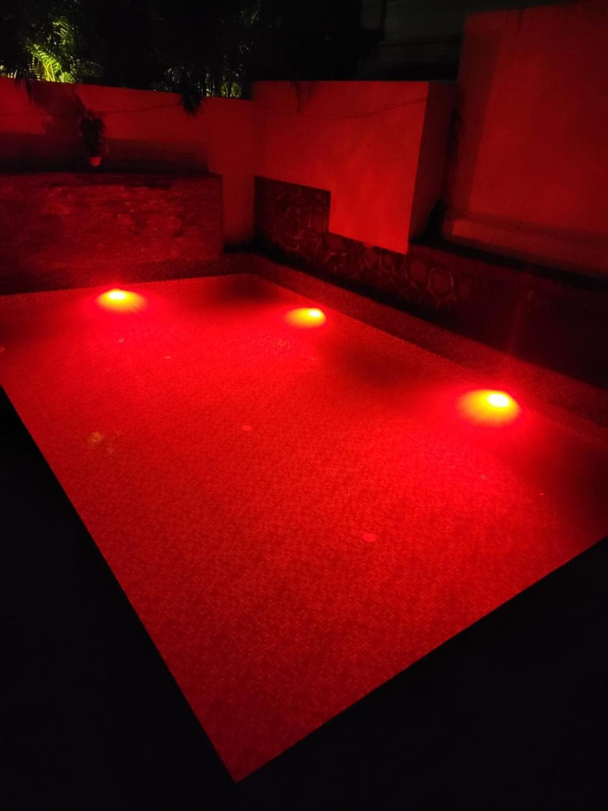 The Perfect Stays Para Disco Big Pool Cricket Turf Villa Lonavala Esterno foto