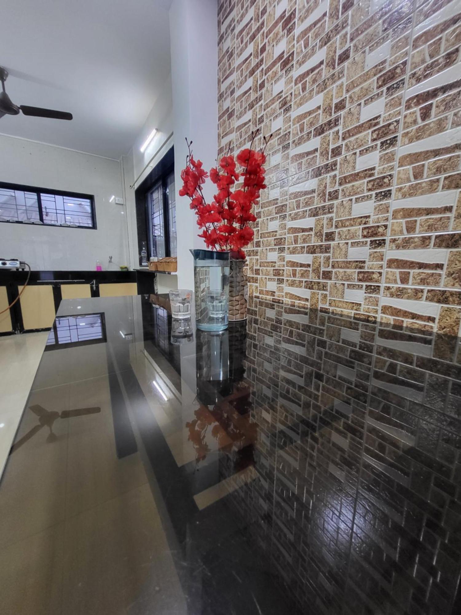 The Perfect Stays Para Disco Big Pool Cricket Turf Villa Lonavala Esterno foto