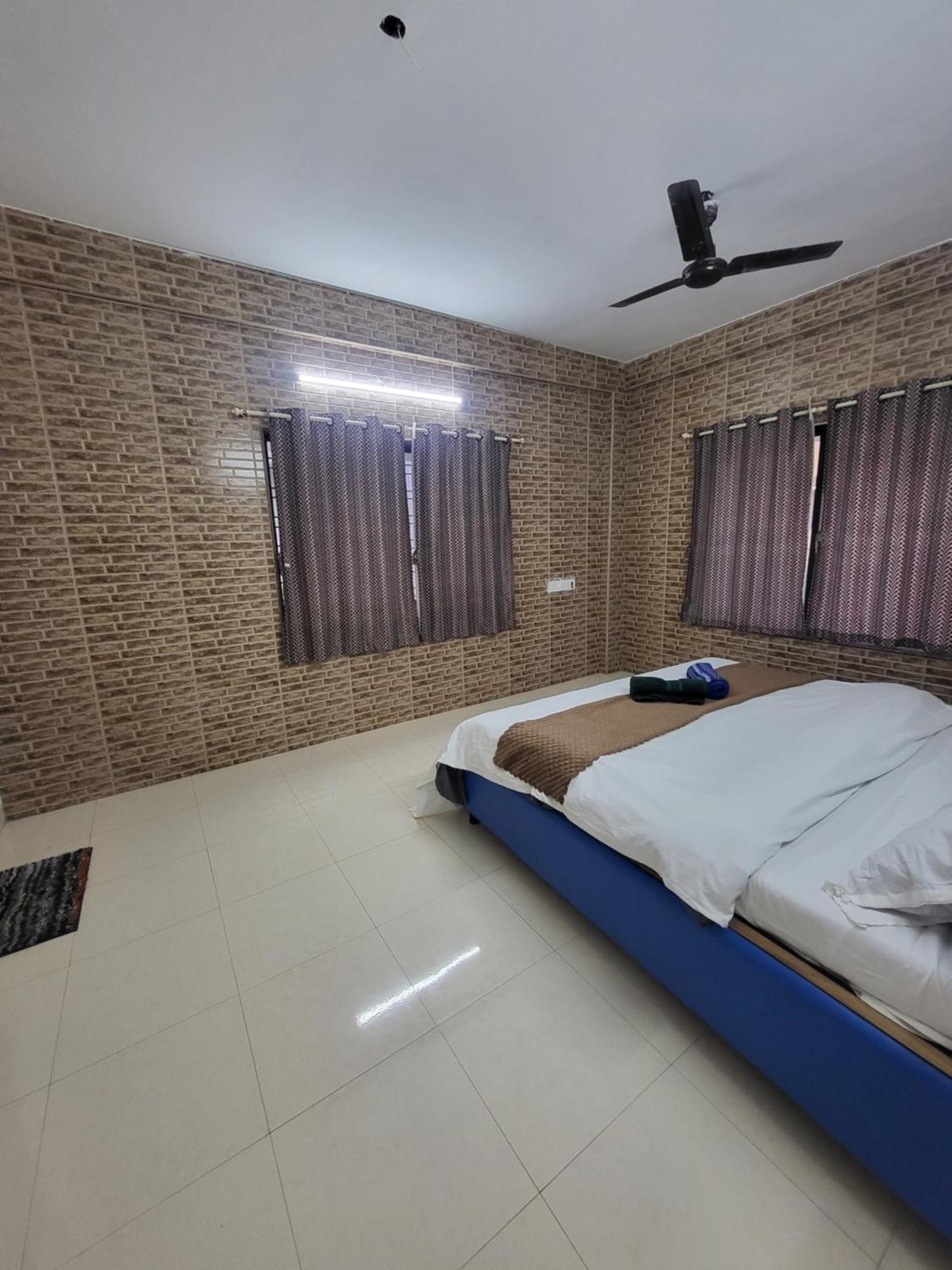 The Perfect Stays Para Disco Big Pool Cricket Turf Villa Lonavala Esterno foto