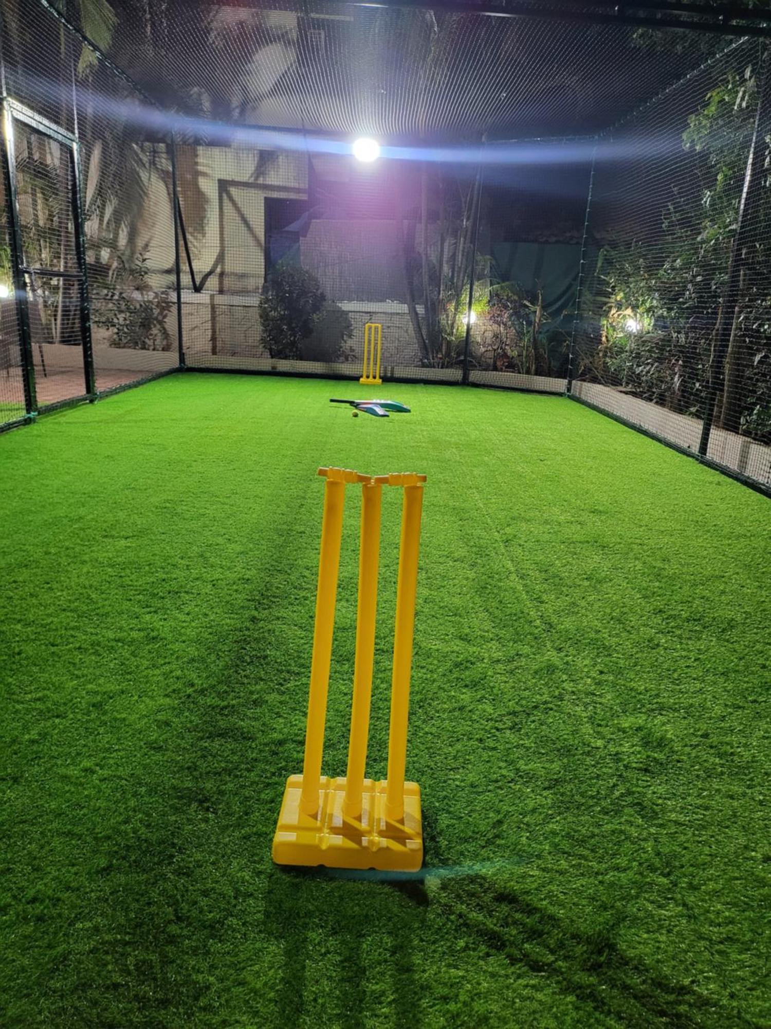 The Perfect Stays Para Disco Big Pool Cricket Turf Villa Lonavala Esterno foto