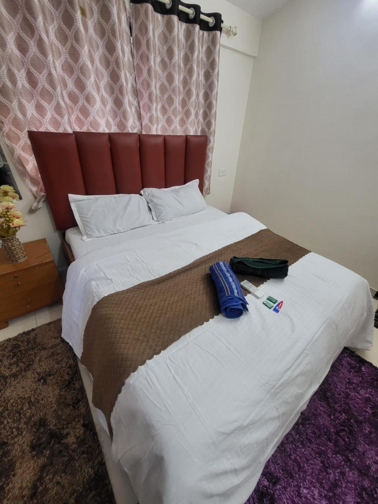 The Perfect Stays Para Disco Big Pool Cricket Turf Villa Lonavala Esterno foto