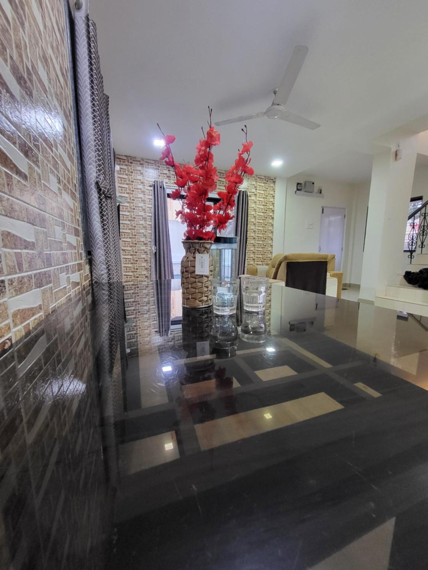 The Perfect Stays Para Disco Big Pool Cricket Turf Villa Lonavala Esterno foto